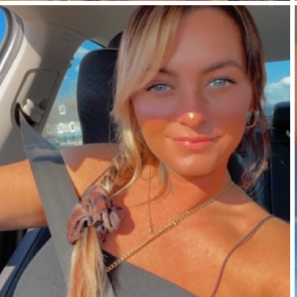 ๐ชดMe myself and my many phases of hair ๐ชท - Picture 3 of 14